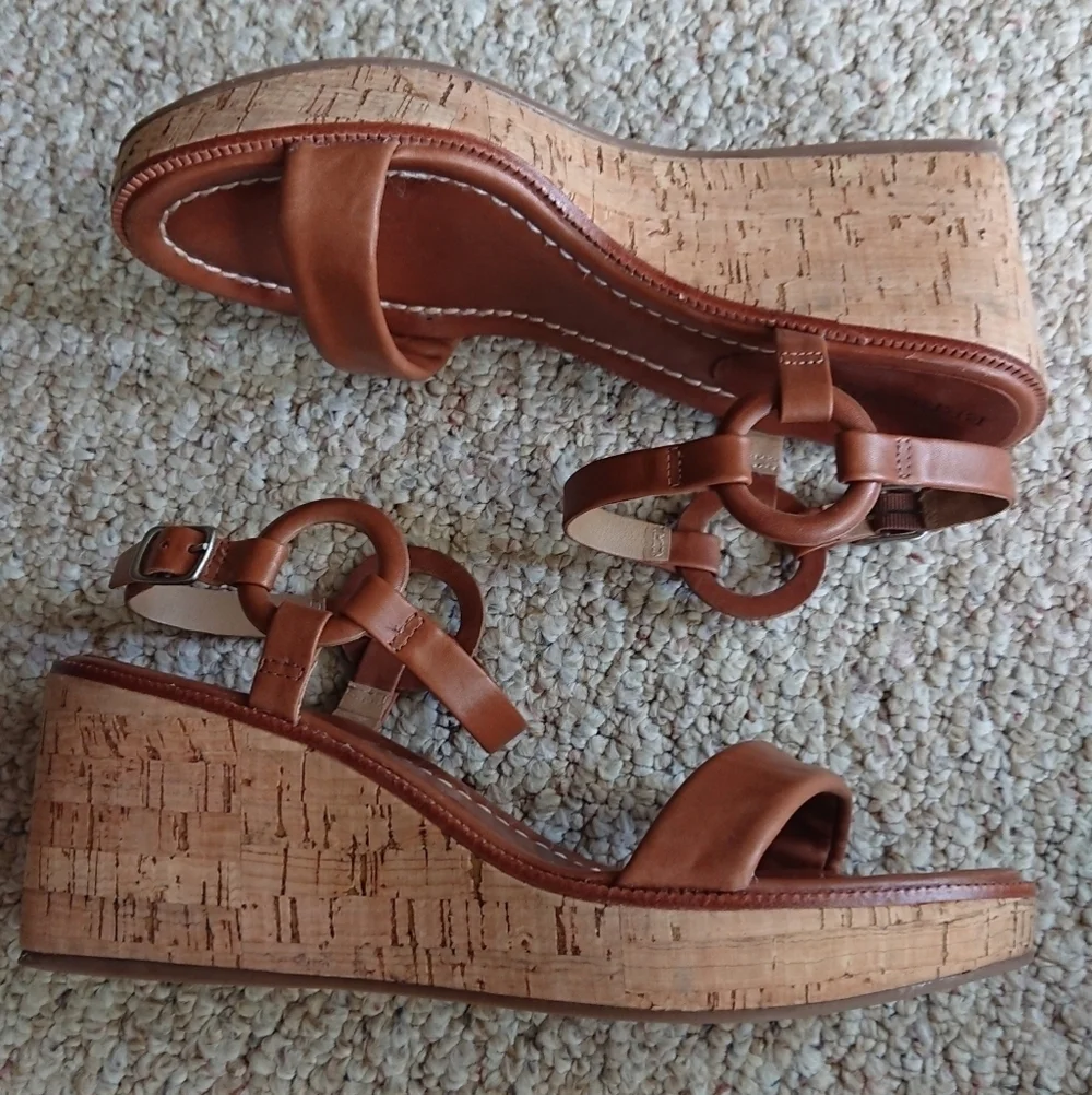 Bernardo Kennedy Luggage Glove Leather sandals size 10M